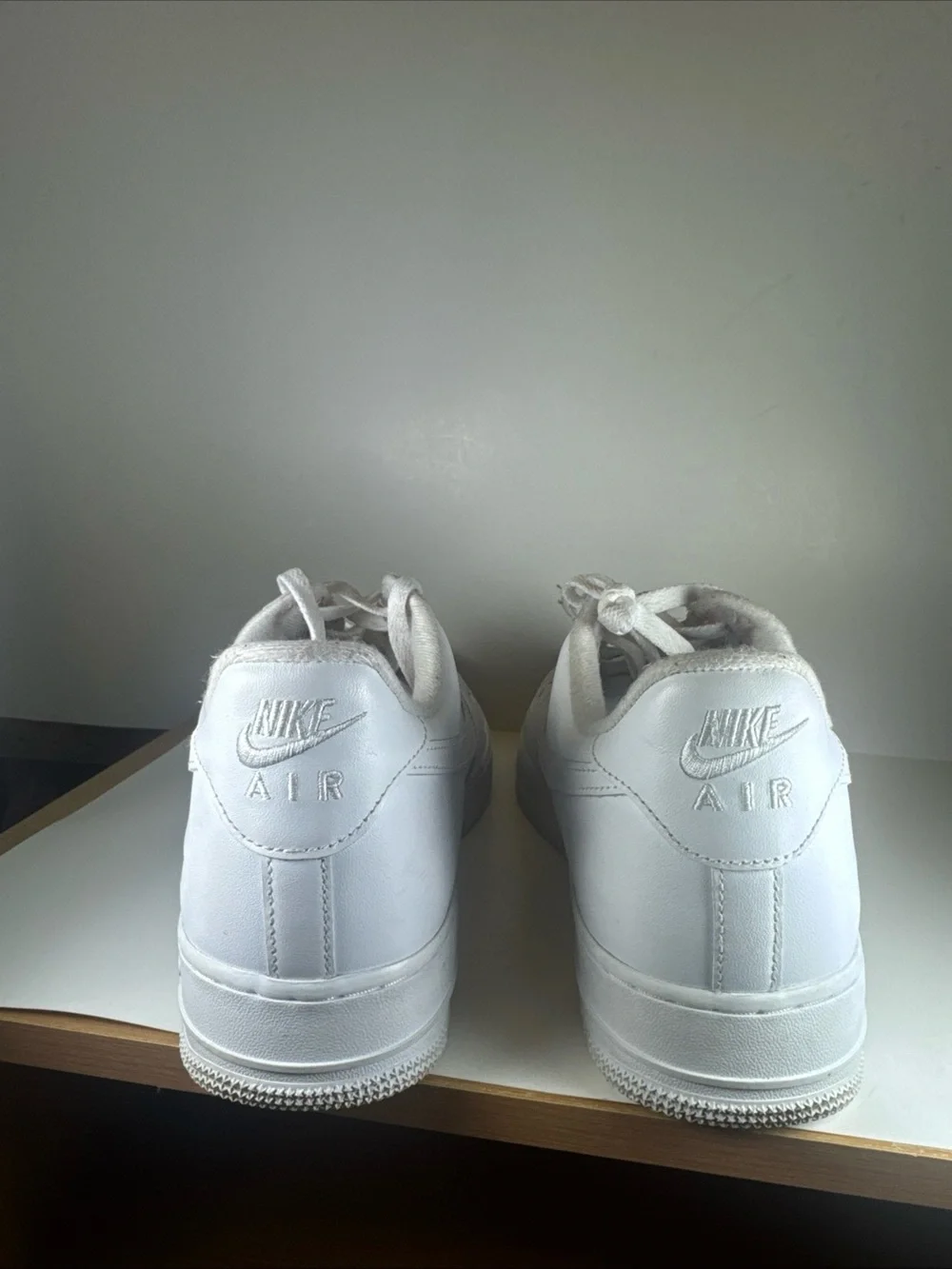 Nike x Supreme White Air Force 1 Low Men’s Size 11 Sneakers